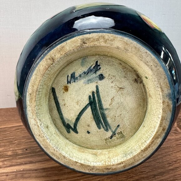 Vintage William Moorcroft Vase Clematis Made in England 9.75" Tall - Picture 9 of 12